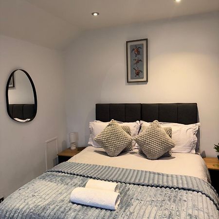 Cosy Countryside Stay- Waters Upton, Telford Exteriér fotografie